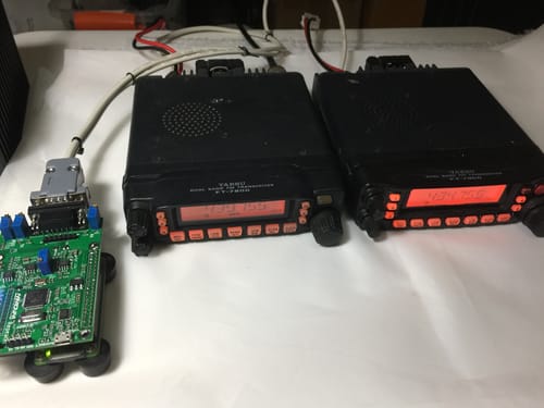 FT-7900-two-radios.JPG